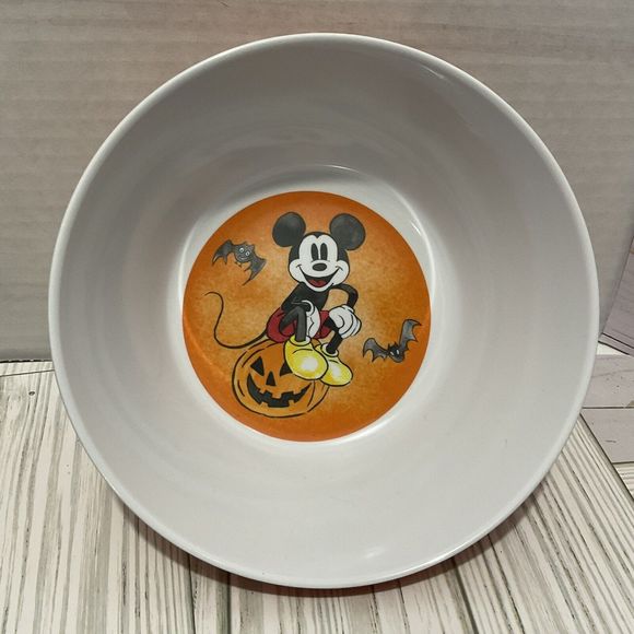 Disney Dining 2 Disney Pottery Barns Kids Plastic Halloween Mickey